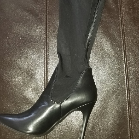 Boot - Picture 2 of 2